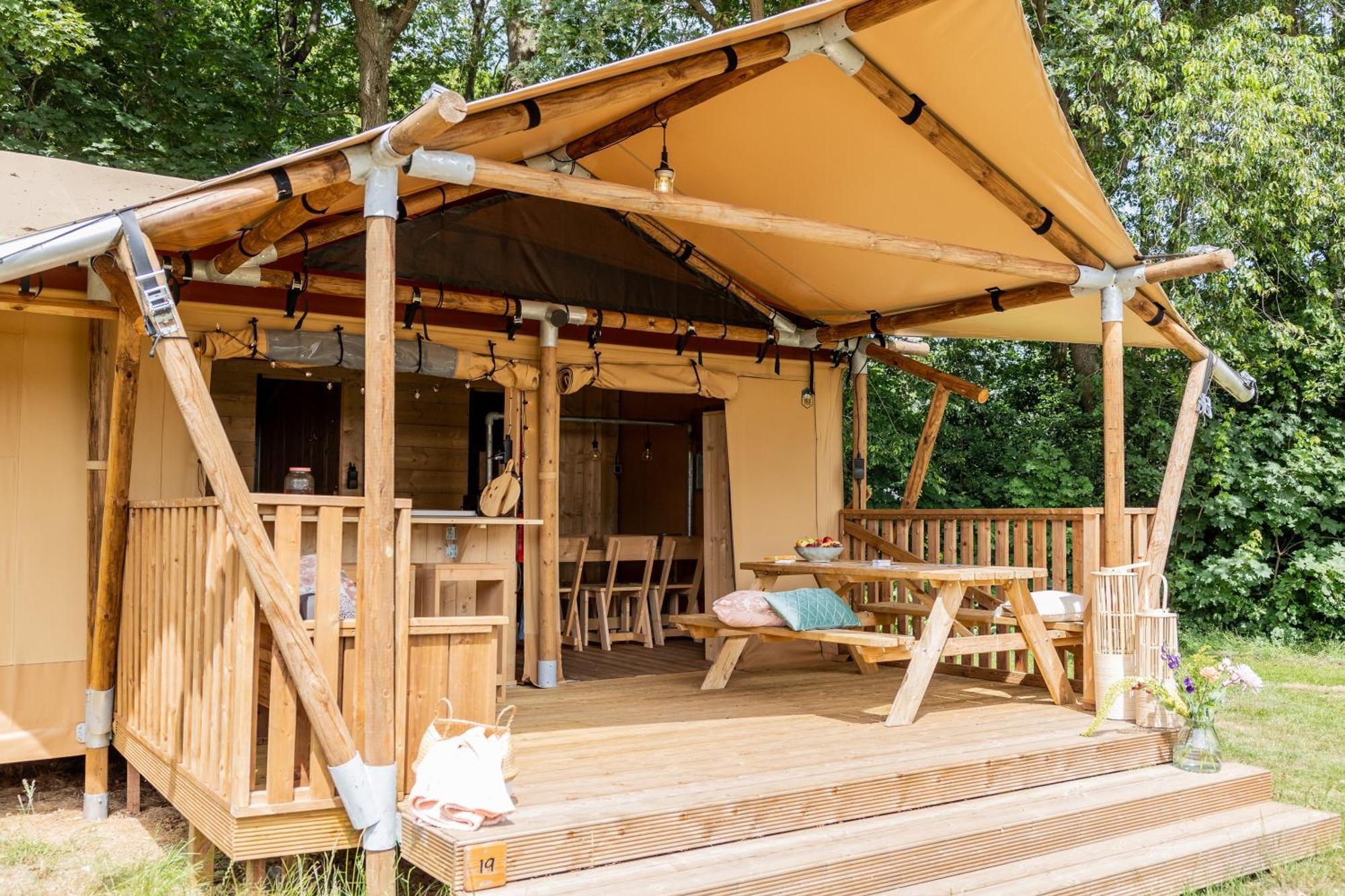 Camping Rcn La Ferme Du Latois Coëx Cameră foto