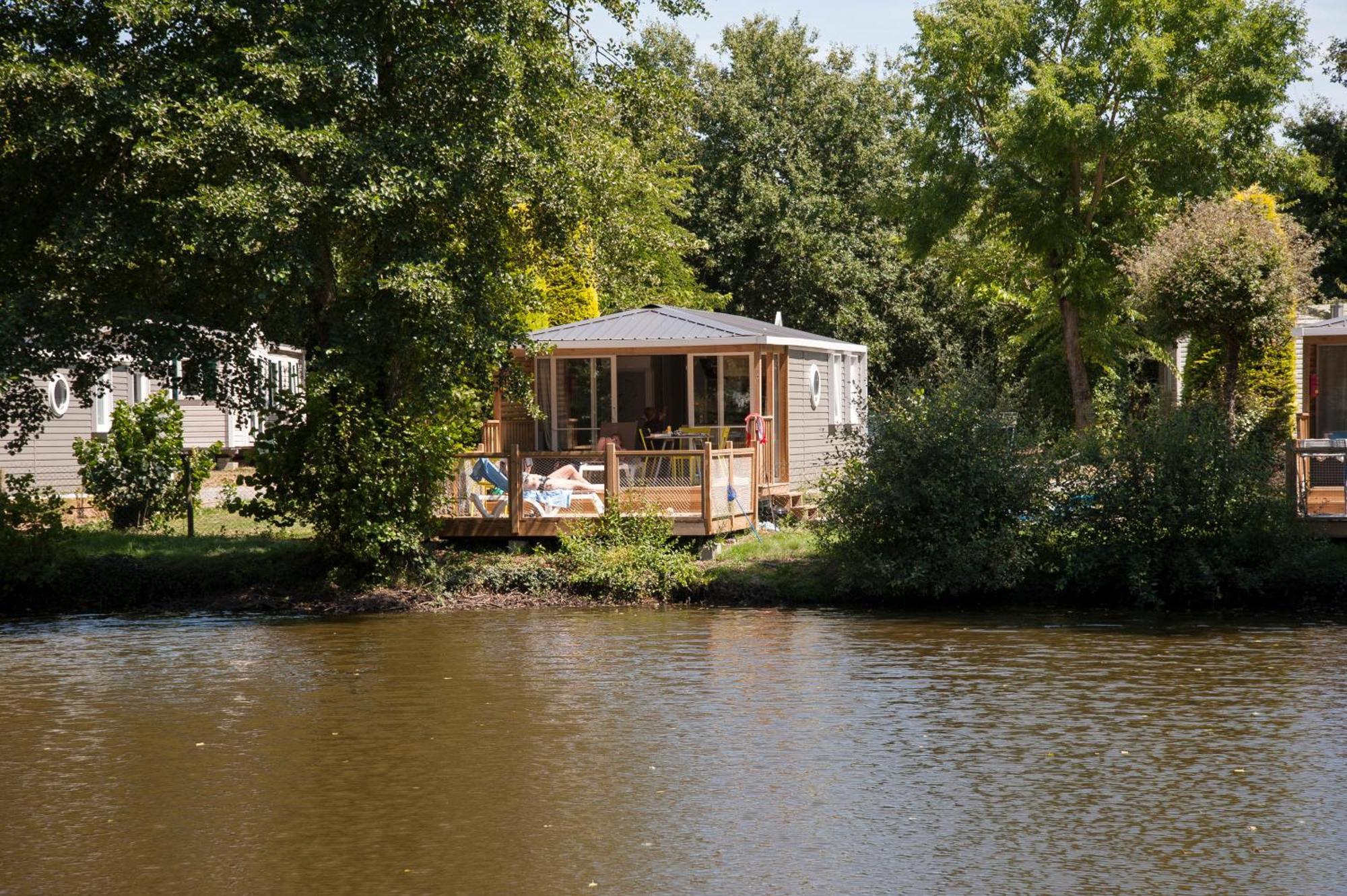 Camping Rcn La Ferme Du Latois Coëx Cameră foto